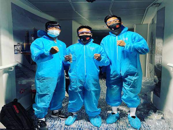 Bóng đá VN 17/6: Đội tuyển Việt Nam bắt đầu cách ly y tế 7 ngày Bóng đá VN 17/6: Đội tuyển Việt Nam bắt đầu cách ly y tế 7 ngày