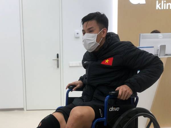 Bóng đá VN 21/9: Tuyển thủ Đức Tùng không thể thi đấu ở trận gặp Nga Bóng đá VN 21/9: Tuyển thủ Đức Tùng không thể thi đấu ở trận gặp Nga