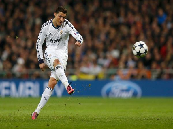 Cách sút bóng bổng và mạnh chính xác nhất 100% Cách sút bóng bổng và mạnh chính xác nhất 100%