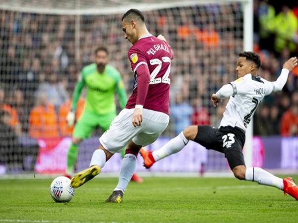 Tiền vệ con thoi là gì? Tiền vệ con thoi xuất sắc nhất hiện nay? Tiền vệ con thoi là gì? Tiền vệ con thoi xuất sắc nhất hiện nay?