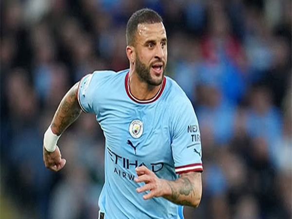 Bóng đá QT 25/7: Walker đã khiến công thần bất mãn Bóng đá QT 25/7: Walker đã khiến công thần bất mãn