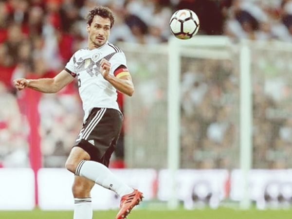 Vai trò và nhiệm vụ của Libero trong bóng đá là gì Vai trò và nhiệm vụ của Libero trong bóng đá là gì