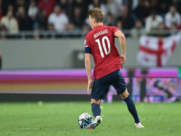 Bóng đá QT 13/9: Odegaard gây choáng trên ĐTQG Bóng đá QT 13/9: Odegaard gây choáng trên ĐTQG