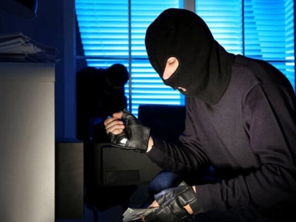 Mơ thấy mình bắt được trộm đánh con gì tài lộc gõ cửa? Mơ thấy mình bắt được trộm đánh con gì tài lộc gõ cửa?