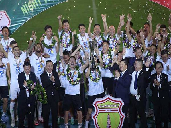 Nam Định vô địch V-League thay da đổi thịt Nam Định vô địch V-League thay da đổi thịt