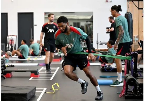 Tin BĐ 24/08: Arne Slot chia sẻ về tương lai Joe Gomez ở Liverpool Tin BĐ 24/08: Arne Slot chia sẻ về tương lai Joe Gomez ở Liverpool