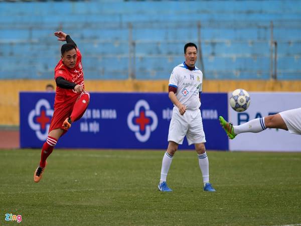 Chia sẻ cho bạn sút bóng sống là gì và cách thực hiện kỹ thuật Chia sẻ cho bạn sút bóng sống là gì và cách thực hiện kỹ thuật