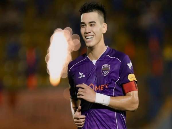 Bóng đá Việt Nam: Tuyển Việt Nam sắp có thủ lĩnh mới Bóng đá Việt Nam: Tuyển Việt Nam sắp có thủ lĩnh mới