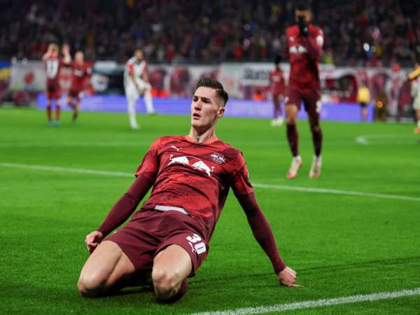 Bóng đá Đức: RB Leipzig xuất sắc vượt qua Eintracht Frankfurt Bóng đá Đức: RB Leipzig xuất sắc vượt qua Eintracht Frankfurt