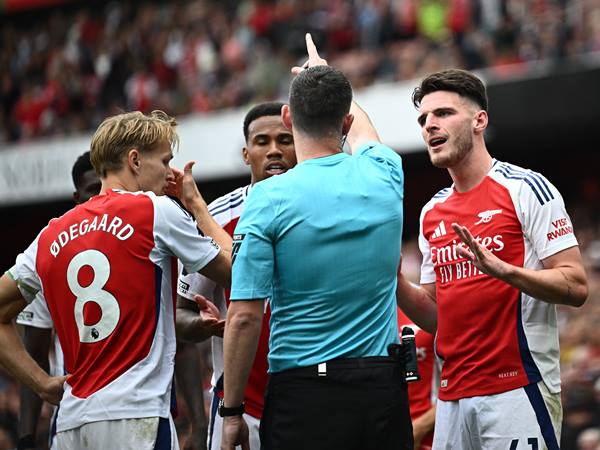 Thuật ngữ Send off trong bóng đá có nghĩa là gì? Thuật ngữ Send off trong bóng đá có nghĩa là gì?