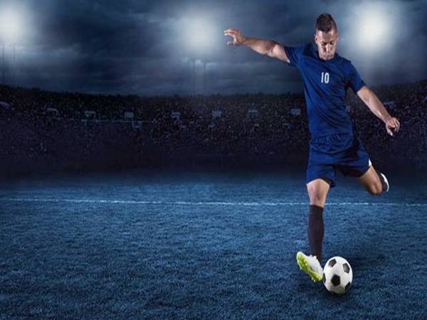 Cách sút bóng mạnh và chính xác từ cơ bản đến nâng cao Cách sút bóng mạnh và chính xác từ cơ bản đến nâng cao