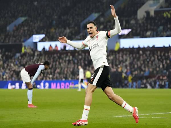 Bóng đá Anh: Liverpool chật vật trước Aston Villa Bóng đá Anh: Liverpool chật vật trước Aston Villa