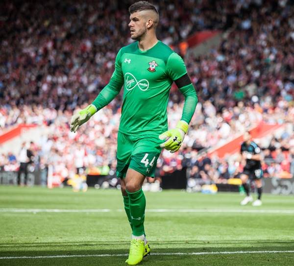 Cầu thủ có chiều cao vượt trội Cầu thủ có chiều cao vượt trội