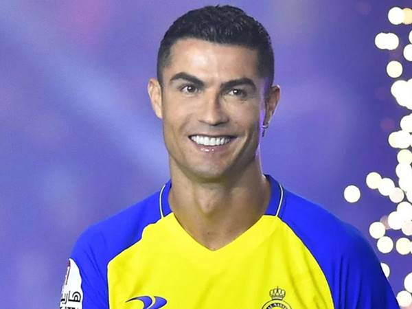 Tin bóng đá 2/6: Ronaldo yêu cầu đặc biệt trước khi gia nhập Al Hilal Tin bóng đá 2/6: Ronaldo yêu cầu đặc biệt trước khi gia nhập Al Hilal
